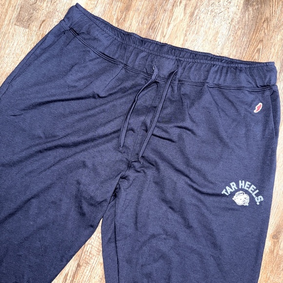 League 91 • UNC Tarheels All Day Joggers - Picture 2 of 8